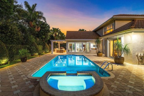 House in Boynton Beach, Florida 5 bedrooms, 345.41 sq.m. № 2181849 - photo 20
