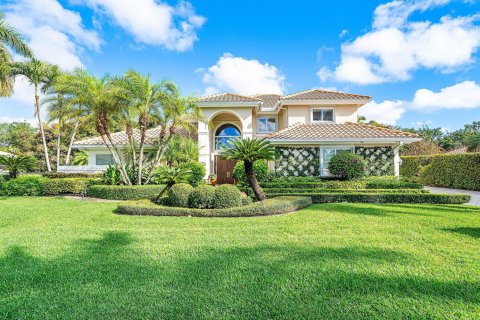 House in Boynton Beach, Florida 5 bedrooms, 345.41 sq.m. № 2181849 - photo 5