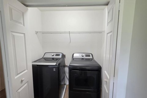 Adosado en alquiler en Valrico, Florida, 3 dormitorios, 146.14 m2 № 1880885 - foto 9