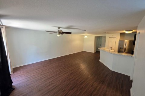 Adosado en alquiler en Valrico, Florida, 3 dormitorios, 146.14 m2 № 1880885 - foto 7