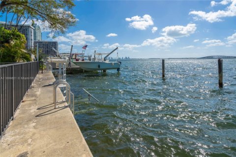 Condo in Miami, Florida, 1 bedroom  № 1952484 - photo 27