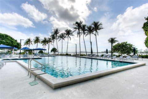 Condo in Miami, Florida, 1 bedroom  № 1952484 - photo 26