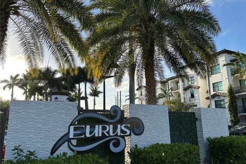 Adosado en venta en Miramar, Florida, 3 dormitorios, 137.59 m2 № 2040529 - foto 29