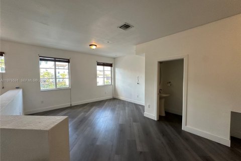 Adosado en venta en Miramar, Florida, 3 dormitorios, 137.59 m2 № 2040529 - foto 3