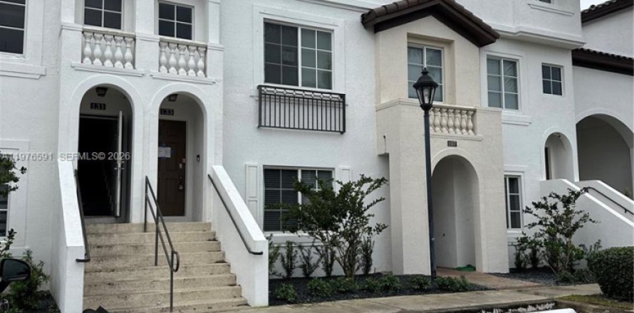 Adosado en Miramar, Florida 3 dormitorios, 137.59 m2 № 2040529