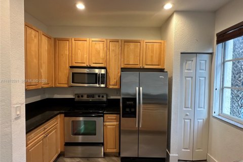 Adosado en venta en Miramar, Florida, 3 dormitorios, 137.59 m2 № 2040529 - foto 7