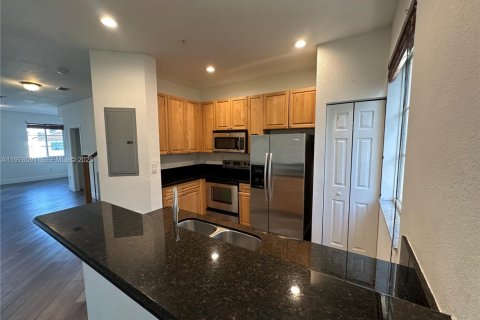 Adosado en venta en Miramar, Florida, 3 dormitorios, 137.59 m2 № 2040529 - foto 6