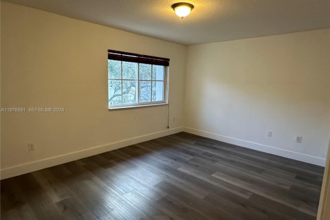 Adosado en venta en Miramar, Florida, 3 dormitorios, 137.59 m2 № 2040529 - foto 13