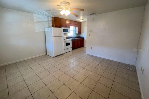 Appartement à louer à Gainesville, Floride: 1 chambre, 43.85 m2 № 2105187 - photo 2