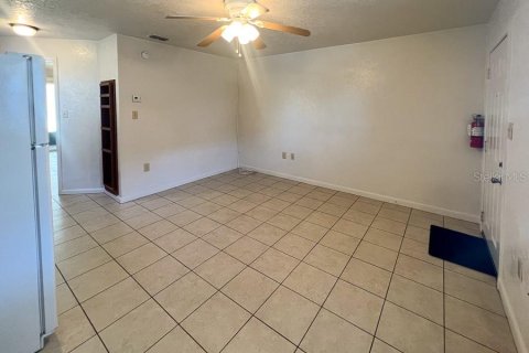 Appartement à louer à Gainesville, Floride: 1 chambre, 43.85 m2 № 2105187 - photo 4