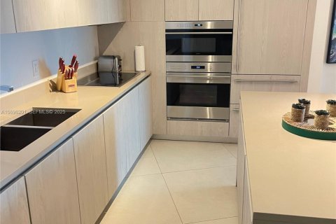 Снять в аренду квартиру в Холливуд, Флорида 1 спальня, № 1983240 - фото 9