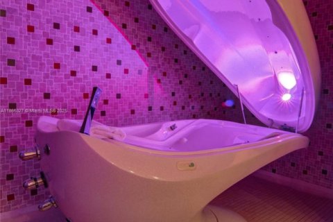 Снять в аренду кондоминиум в Майами-Бич, Флорида 1 спальня, 61.5м2, № 2034527 - фото 19