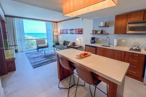 Снять в аренду кондоминиум в Майами-Бич, Флорида 1 спальня, 61.5м2, № 2034527 - фото 3