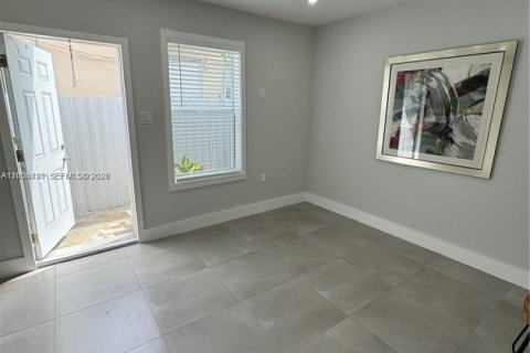 House in Miami, Florida 135.27 sq.m. № 2068869 - photo 11