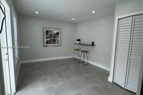 House in Miami, Florida 135.27 sq.m. № 2068869 - photo 8