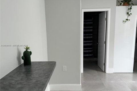 House in Miami, Florida 135.27 sq.m. № 2068869 - photo 9