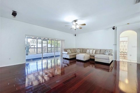 Casa en venta en Valrico, Florida, 3 dormitorios, 204.38 m2 № 1885181 - foto 4