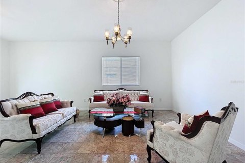 Casa en venta en Valrico, Florida, 3 dormitorios, 204.38 m2 № 1885181 - foto 22
