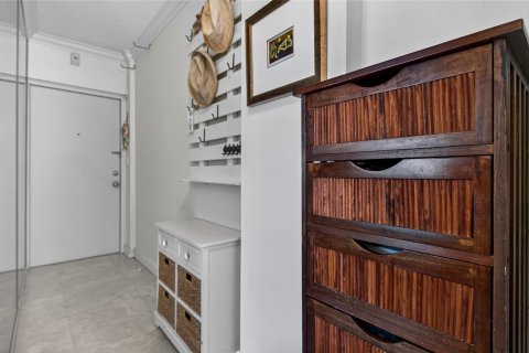 Copropriété à vendre à Pompano Beach, Floride: 1 chambre, 60.39 m2 № 2182975 - photo 19