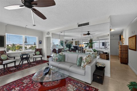 Copropriété à vendre à Pompano Beach, Floride: 1 chambre, 60.39 m2 № 2182975 - photo 13