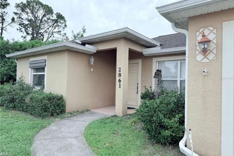 House in Palm Bay, Florida 3 bedrooms, 169.08 sq.m. № 1801585 - photo 2