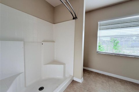 House in Palm Bay, Florida 3 bedrooms, 169.08 sq.m. № 1801585 - photo 18