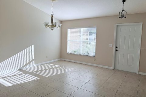 House in Palm Bay, Florida 3 bedrooms, 169.08 sq.m. № 1801585 - photo 3