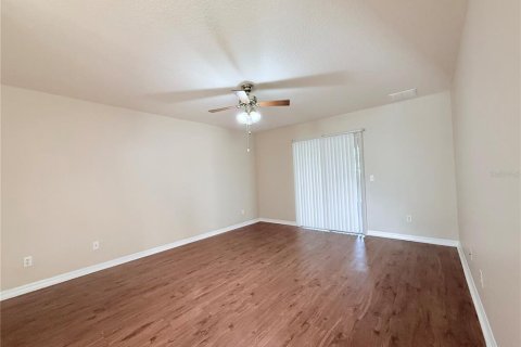 House in Palm Bay, Florida 3 bedrooms, 169.08 sq.m. № 1801585 - photo 15