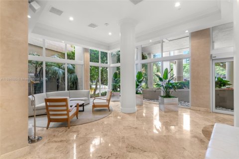 Condo in Miami, Florida, 1 bedroom  № 1951116 - photo 14
