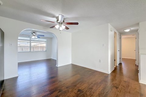 Villa ou maison à vendre à Port Richey, Floride: 3 chambres, 109.25 m2 № 2389170 - photo 6