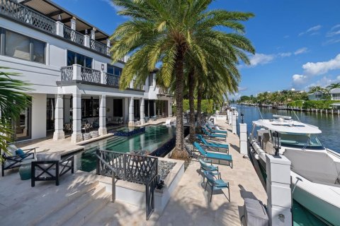 Casa en venta en Fort Lauderdale, Florida, 6 dormitorios, 762.36 m2 № 2081877 - foto 12