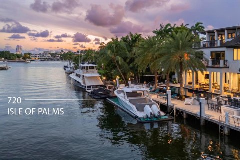 Casa en venta en Fort Lauderdale, Florida, 6 dormitorios, 762.36 m2 № 2081877 - foto 6