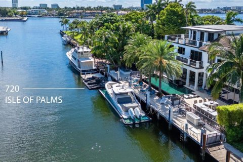 Casa en venta en Fort Lauderdale, Florida, 6 dormitorios, 762.36 m2 № 2081877 - foto 2