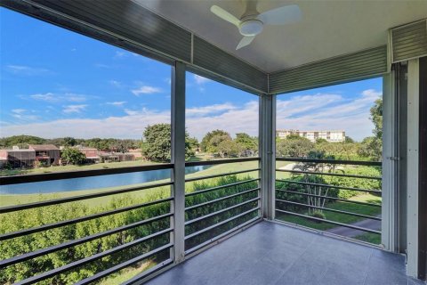 Copropriété à vendre à Pembroke Pines, Floride: 2 chambres, 108.7 m2 № 2084205 - photo 23