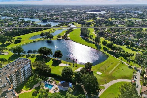 Copropriété à vendre à Pembroke Pines, Floride: 2 chambres, 108.7 m2 № 2084205 - photo 27