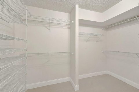 Copropriété à vendre à Pembroke Pines, Floride: 2 chambres, 108.7 m2 № 2084205 - photo 12
