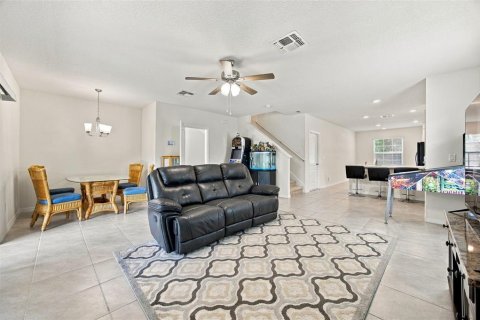 Touwnhouse à vendre à Kissimmee, Floride: 3 chambres, 155.52 m2 № 2411630 - photo 6