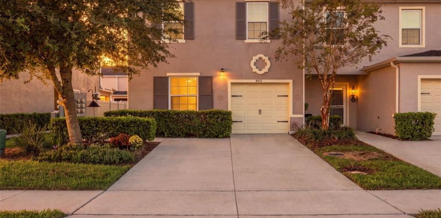 Touwnhouse à Kissimmee, Floride 3 chambres, 155.52 m2 № 2411630