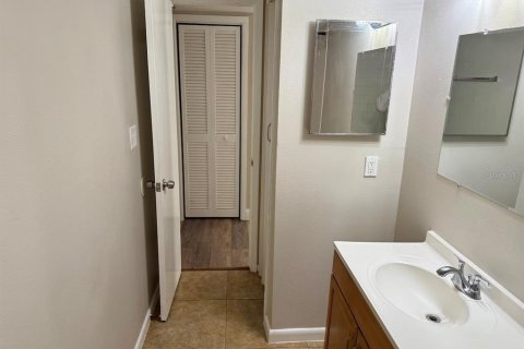 Appartement à louer à Tampa, Floride: 2 chambres, 75.44 m2 № 2101376 - photo 10