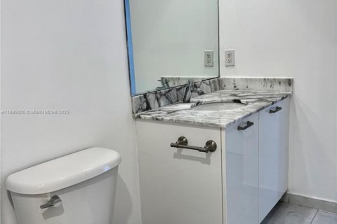 Copropriété à louer à Miami, Floride: 1 chambre, 59.36 m2 № 1946395 - photo 14