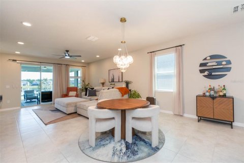 House in Wimauma, Florida 3 bedrooms, 194.63 sq.m. № 1649579 - photo 16