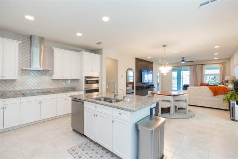 House in Wimauma, Florida 3 bedrooms, 194.63 sq.m. № 1649579 - photo 14