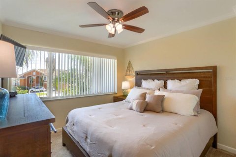 Condominio en venta en Belleair Beach, Florida, 1 dormitorio, 39.02 m2 № 2103070 - foto 15