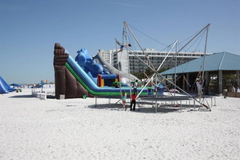 Condominio en venta en Belleair Beach, Florida, 1 dormitorio, 39.02 m2 № 2103070 - foto 20