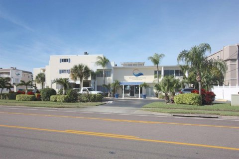 Condominio en venta en Belleair Beach, Florida, 1 dormitorio, 39.02 m2 № 2103070 - foto 21