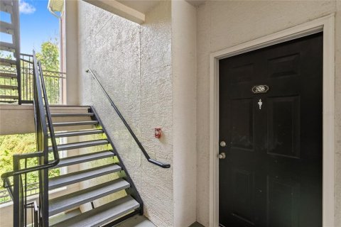 Copropriété à vendre à Orlando, Floride: 2 chambres, 90.39 m2 № 1799988 - photo 2