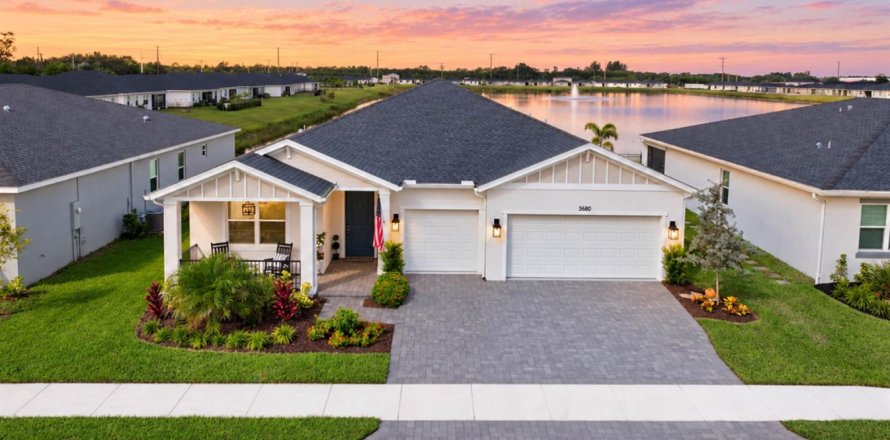 Villa ou maison à Vero Beach, Floride 4 chambres, 258.64 m2 № 2414637