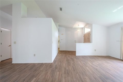 House in Palm Harbor, Florida 4 bedrooms, 208.75 sq.m. № 1783516 - photo 9
