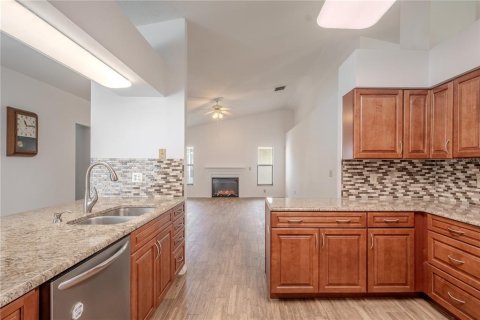 House in Palm Harbor, Florida 4 bedrooms, 208.75 sq.m. № 1783516 - photo 22