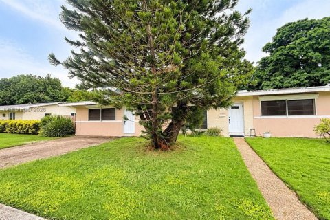 Villa ou maison à Palmetto Bay, Floride 3 chambres, 169.64 m2 № 2402678